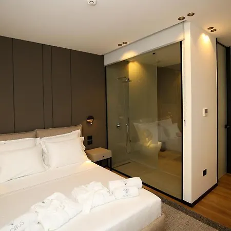 Otel Nobus &