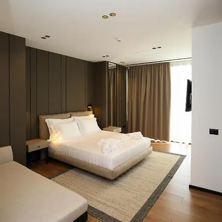Nobus & Otel