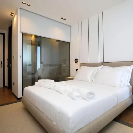 Nobus & Hotel