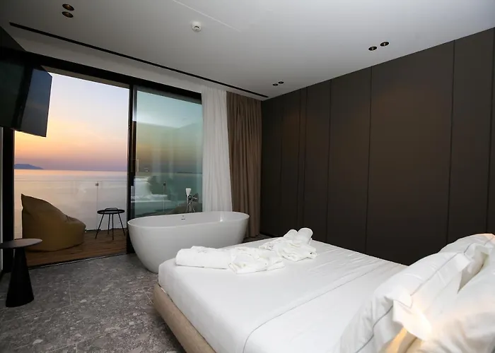 Nobus & Hotel Radhime