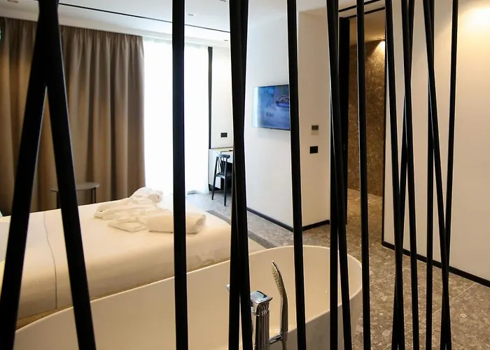 Nobus & Hotel Radhime